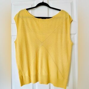 💛 Ann Taylor Butter Yellow Sleeveless Knit Top